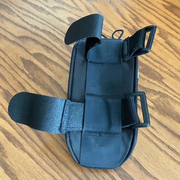 EUC Bikase Phone Front Frame Bag - Picture 7 of 7